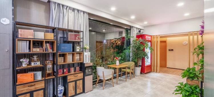 智尚酒店(上海新华医院江浦路地铁站店)图片