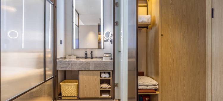 贵安高铁站百马大道亚朵X酒店图片