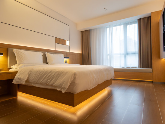 铂亚酒店(南昌朝阳西湖万达店)