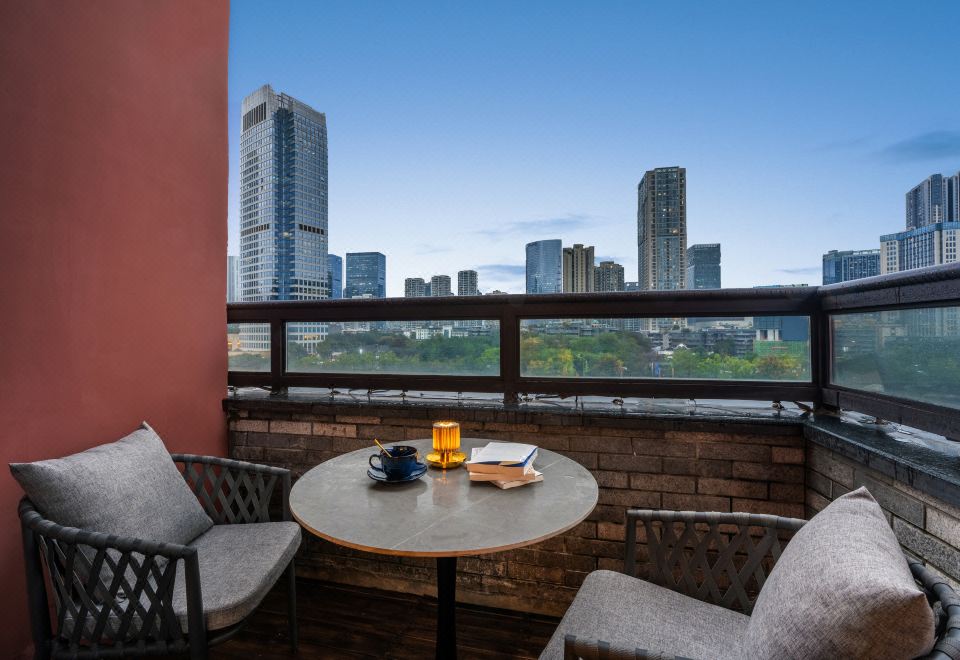 Jiu Yan Qiao Manxin Hotel at Chengdu Taikooli Hotel Overview