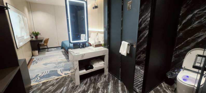 张掖华尊酒店(高铁西站第二人民医院店)图片