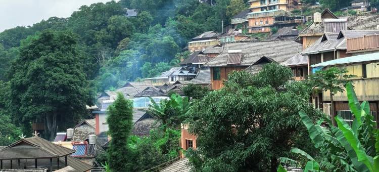澜沧华庭大酒店(拉祜广场民族街店)图片