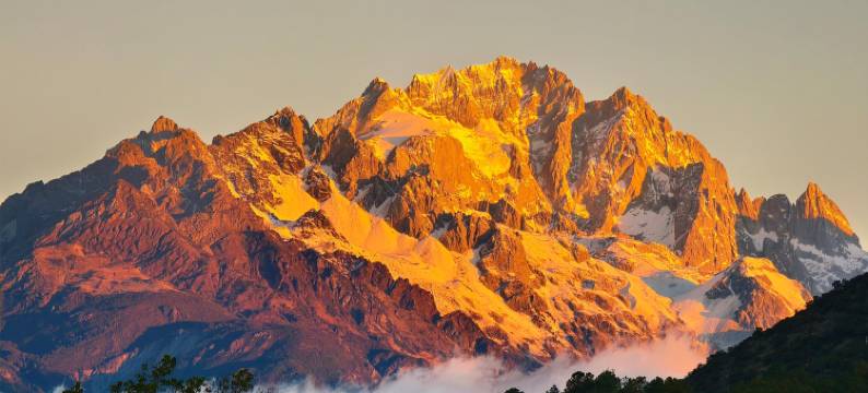 丽江雪山语客栈图片