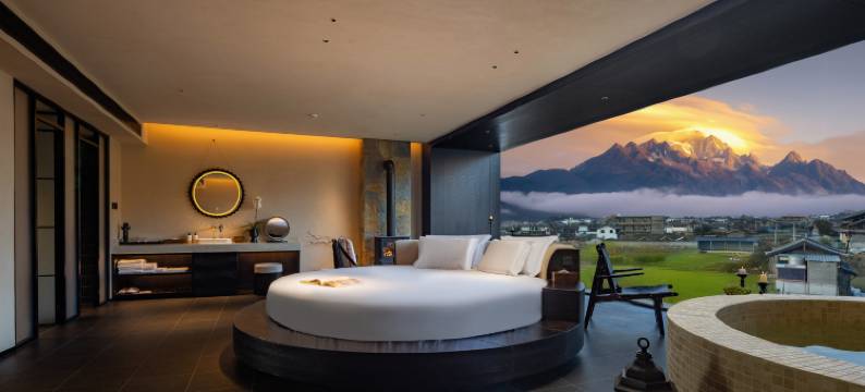 麓野白沙Bahada·日照金山丨汤池丨雪山庄园度假民宿图片