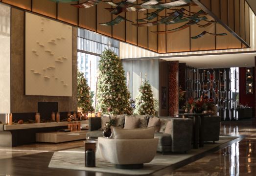 Four Seasons Hotel Hangzhou at Hangzhou Centre Hotel Overview