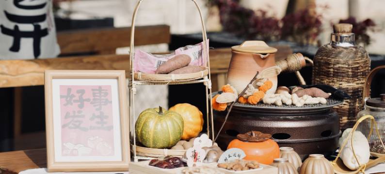 盐官潮乐之城灯影客栈图片