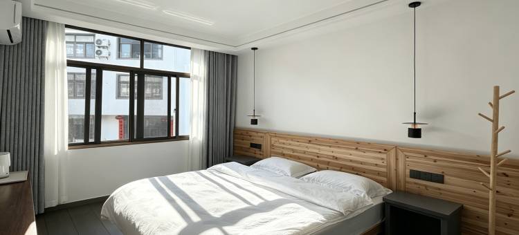 青澜山居民宿(新安江山水画廊店)图片