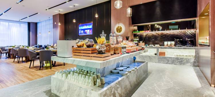 宜尚PLUS酒店(重庆南坪工商大学轻轨站店)图片