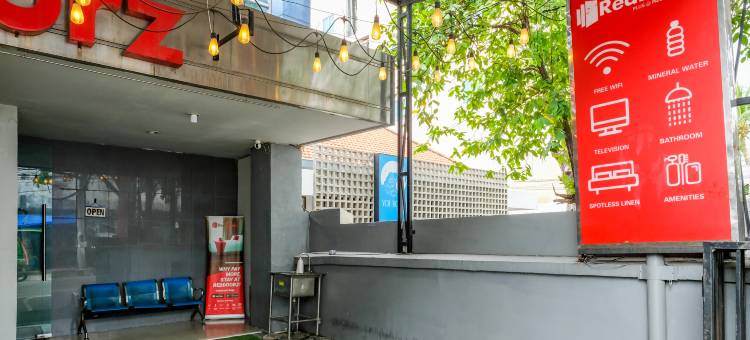 RedDoorz @ Panglima Sudirman Surabaya图片