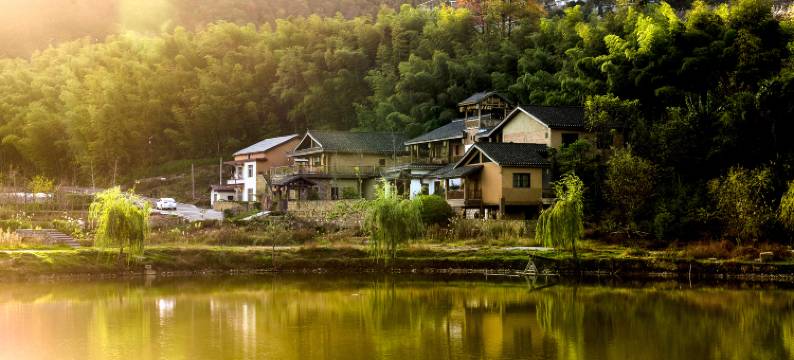 水湧金江土家族民宿(张家界国家森林公园店)图片