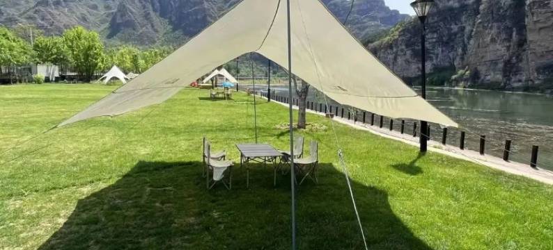 十渡彩虹花园露营基地图片