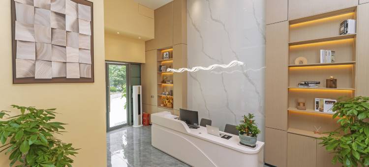 万隆国际公寓(章贡区万象城店)图片