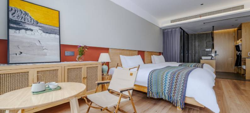 东篱·半日闲民宿(老君山中灵索道店)图片