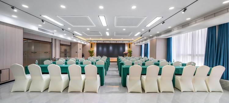精通101酒店(南宁万达茂店)图片