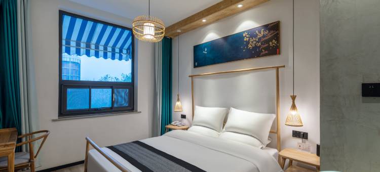 一缕阳光胡同里城市民宿(新乡火车站店)图片