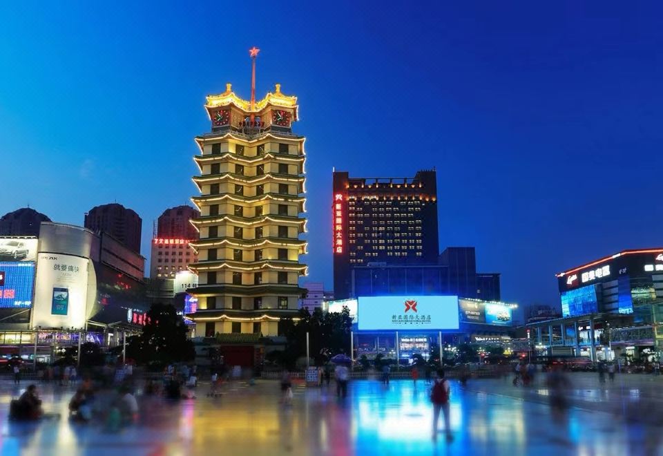 郑州新亚国际大酒店外景图