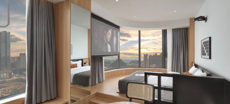 城市之光·观景设计师影院酒店(淮安洪泽武夷广场店)图片