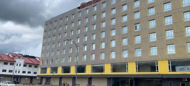 伊纳南TD首都酒店(TD Capital Hotel)图片