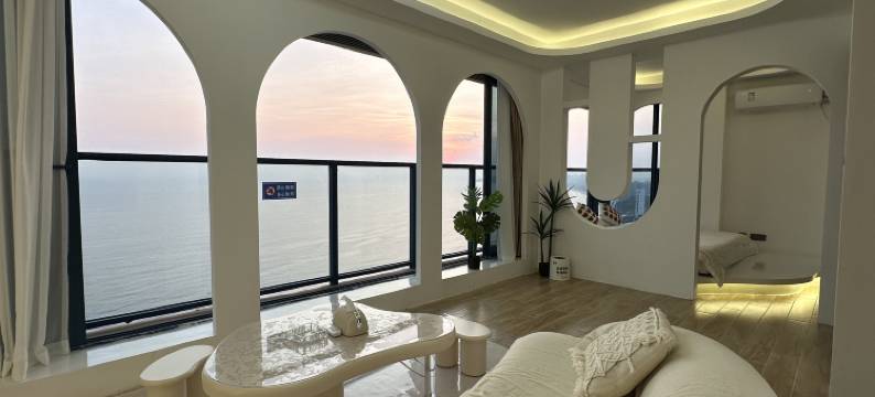 蓝半·日落海景公寓(万科双月湾三期店)图片