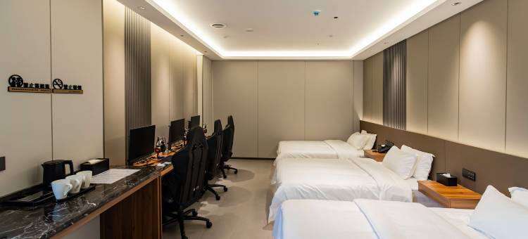 撸啦啦电竞酒店(靖江汽车站店)图片