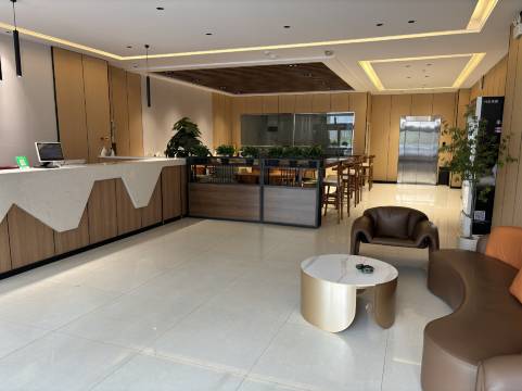 西宁君和酒店(青海大学附属医院麒麟湾店)