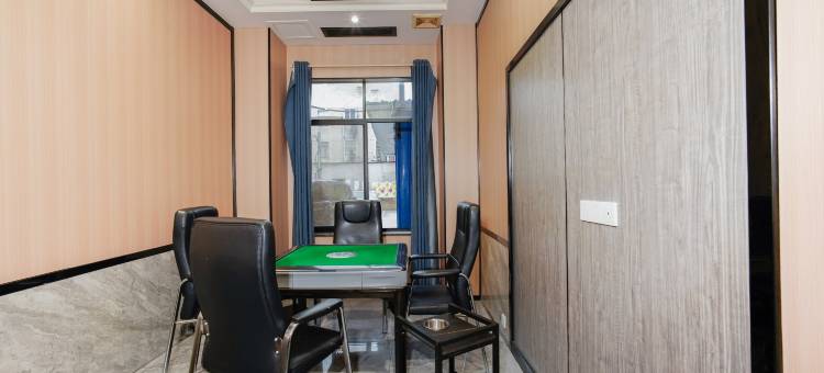 亚悦酒店(岳阳高铁站店)图片