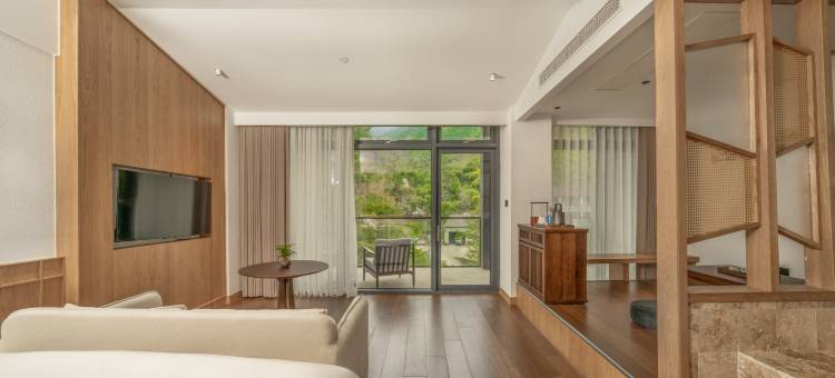 安蓝大溪汤泉度假酒店(安吉天荒坪藏龙百瀑漂流店)图片