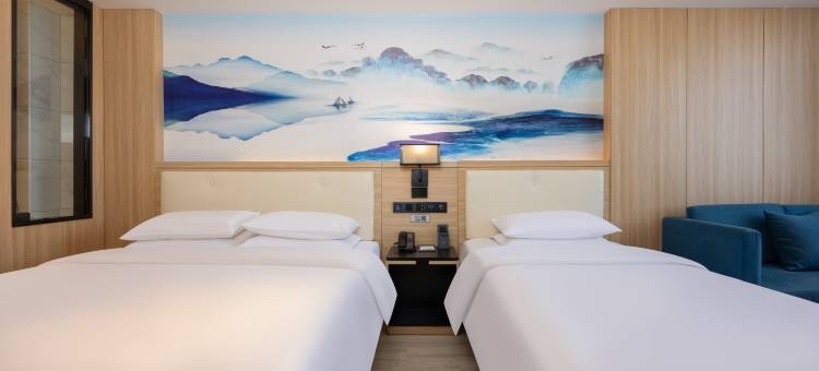 H酒店(吕梁离石龙凤北大街店)图片