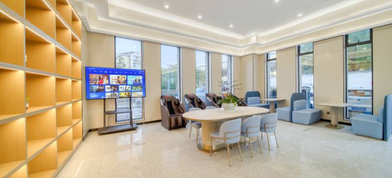 徕茵酒店(上海长海医院翔殷路地铁站店)图片