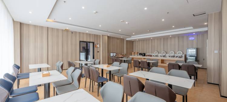 柏曼酒店(湛江麻章高铁西站店)图片