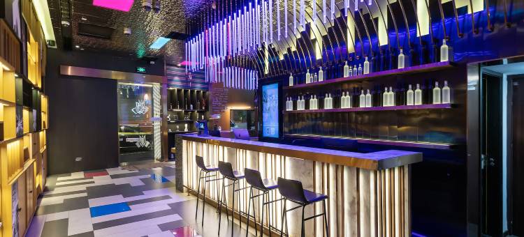 白玉兰酒店(上海外滩南京路步行街店)图片