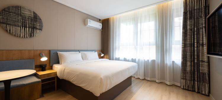 逸佳酒店(天津津南永旺梦乐城新国家会展中心店)图片