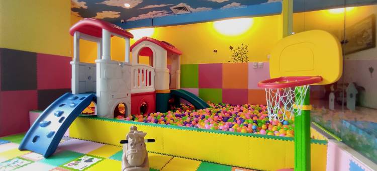 日惹贾布卢武克马里奥波罗酒店(Jambuluwuk Malioboro Hotel Yogyakarta)图片