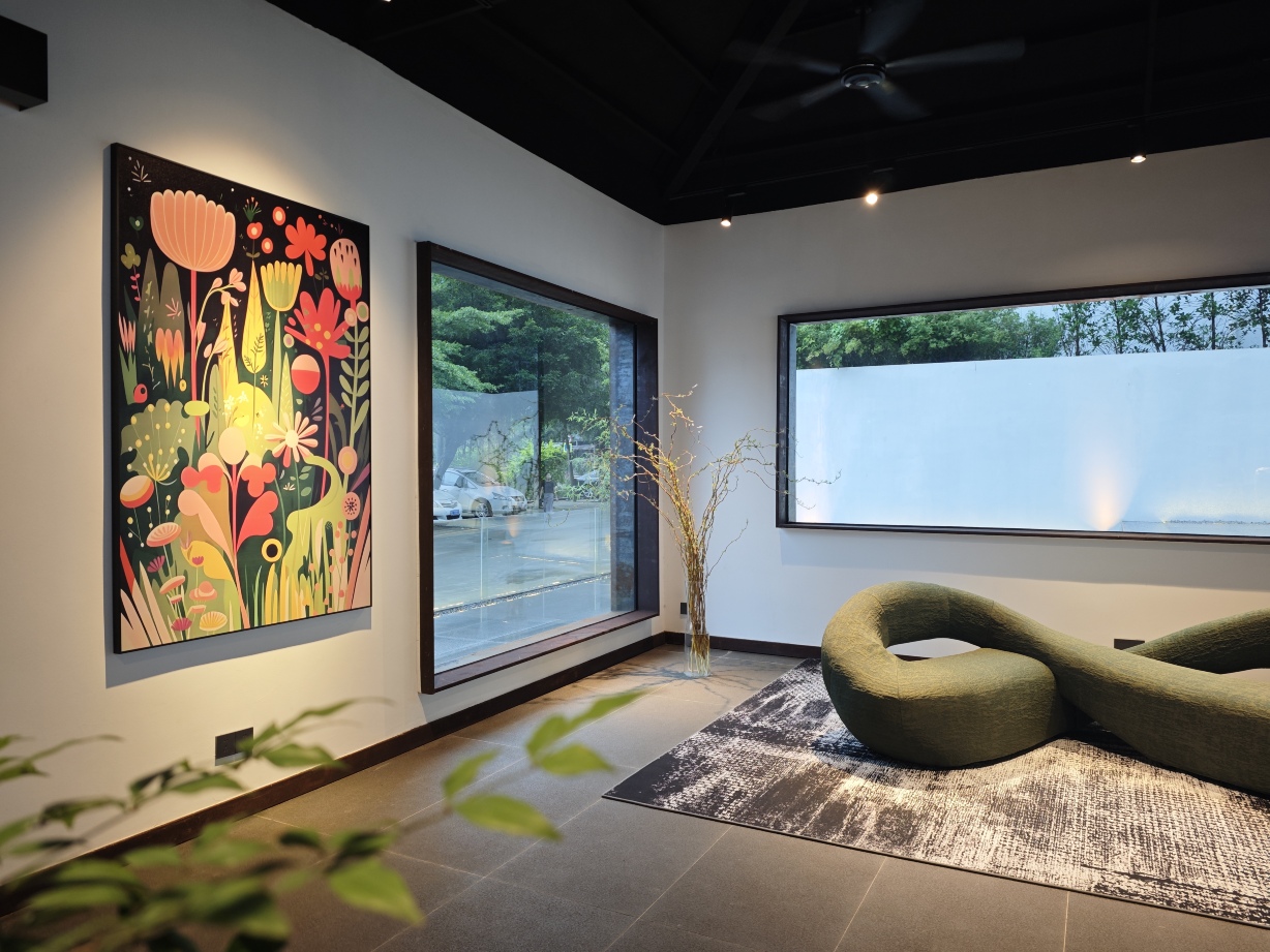 Deshe Life Guesthouse Hotel Overview