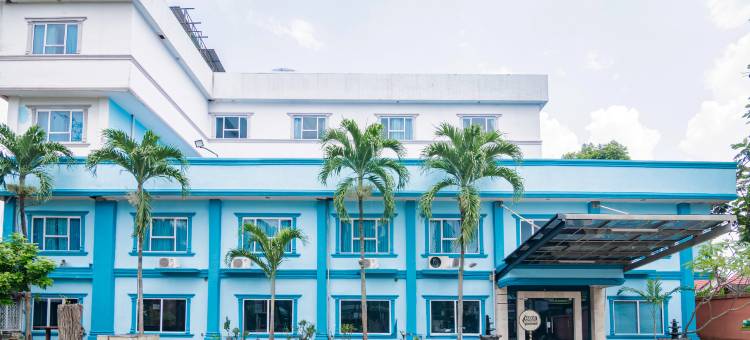 O系列德镇酒店-靠近安努尔大清真寺(Collection O Senapelan Near Rsud Petala Bumi Formerly de Town Hotel)图片