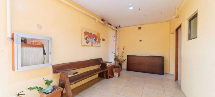 红多兹酒店-近新政府中心(RedDoorz Near New Government Center)图片