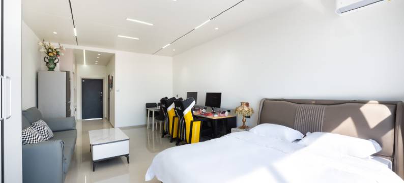 草莓熊电竞民宿(青县政府店)图片