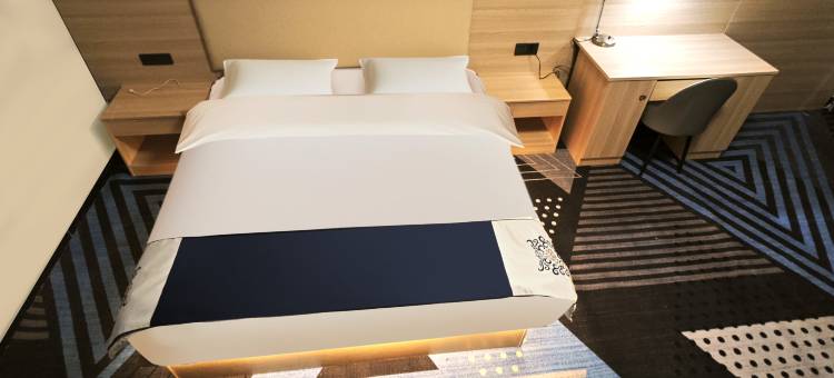 措勤泊漫酒店图片