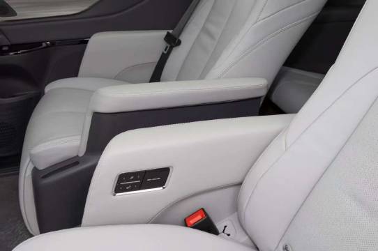 雪域SnowyRegion·小土司藏式轻奢民宿 (香格里拉独克宗古城店)图片