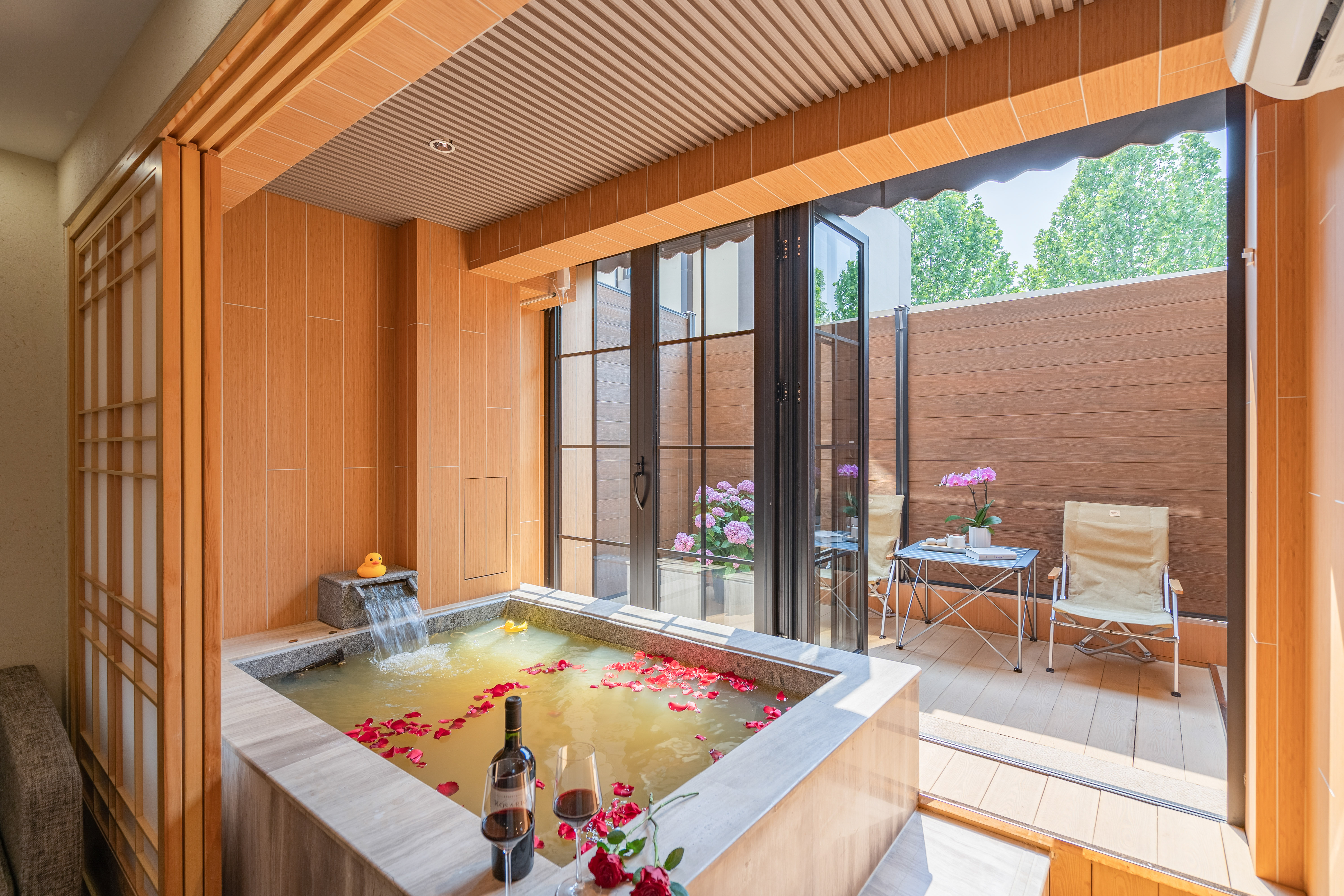 Palace Hot Spring Hotel (Beijing Changping Xiaotangshan Hot Spring Resort)Over view