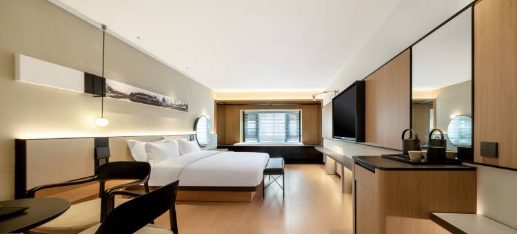 SFEEL设计师酒店(贵阳长江路地铁站店)图片