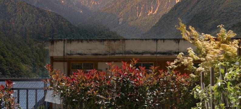 墨韵·云巅小住温泉民宿(海螺沟冰川森林公园游客中心店)图片