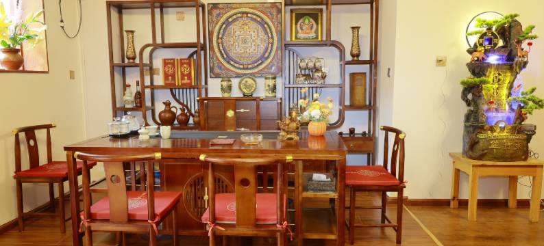 香格里拉九湖一山登巴客栈(独克宗古城店)图片