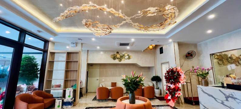 内排蓝天酒店及泳池(BLUE SKY NOI BAI HOTEL & POOL)图片