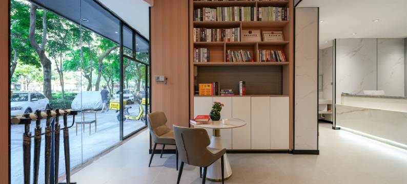 闽洲酒店(海沧湾公园地铁站嵩屿客运码头店)图片