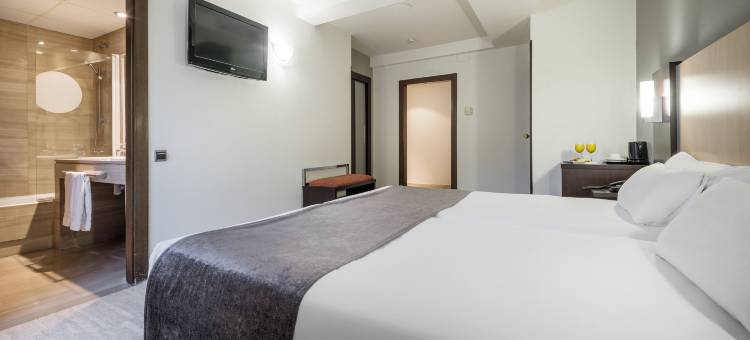 巴塞罗那海军伊鲁宁酒店(Ilunion Almirante)图片