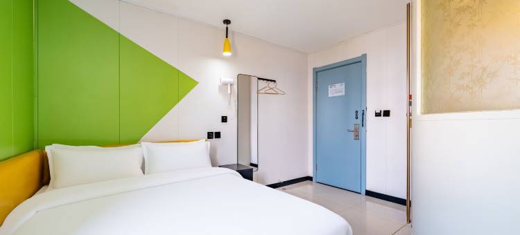 易佰酒店(沧州清池北大道华北商厦店)图片