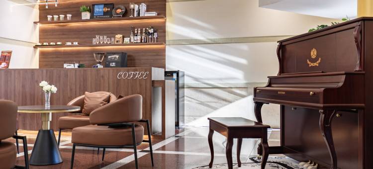 黑河商贸大酒店(中央步行街火车站店)图片