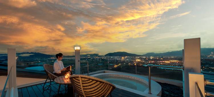 耳听·villa半山温泉酒店图片