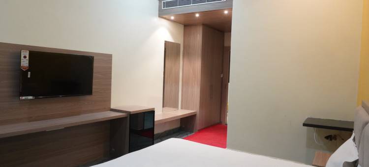 维拉杰国际酒店(Viraj International Hotel)图片